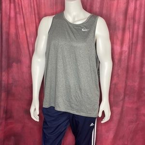New Nike workout tank top.